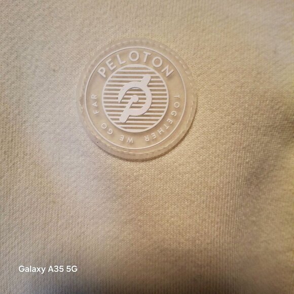 Peloton Logo Cream Pullover Hoodie L 100% Cotton Made In Vietnam - Picture 4 of 6
